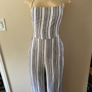NWT - Forever21 - Cream/Black Jumpsuit - Size M